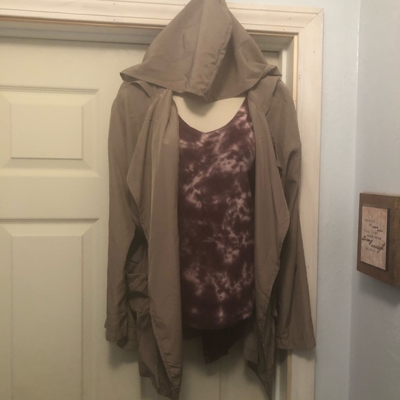 Jacket - Picture 4 of 4